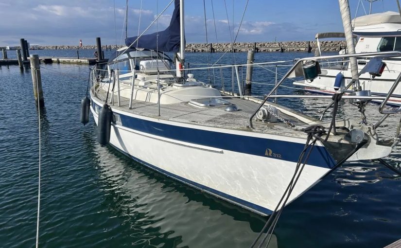 Hallberg-Rassy 312 за 27 000 евро