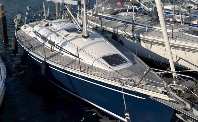 Elan 333 Scandinavia 2000 года в отличном состоянии за 53 300 евро!