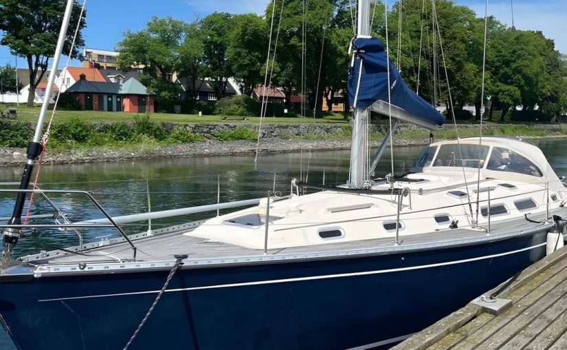 Hanse 411, цена — 84 833 €.