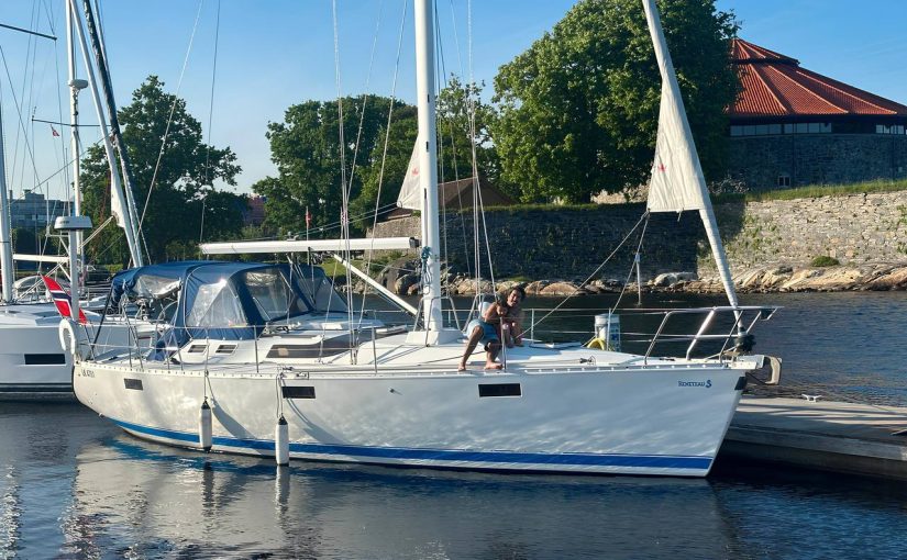 Beneteau Oceanis 390 — классическая и просторная яхта 1989 года за 41 700 евро!