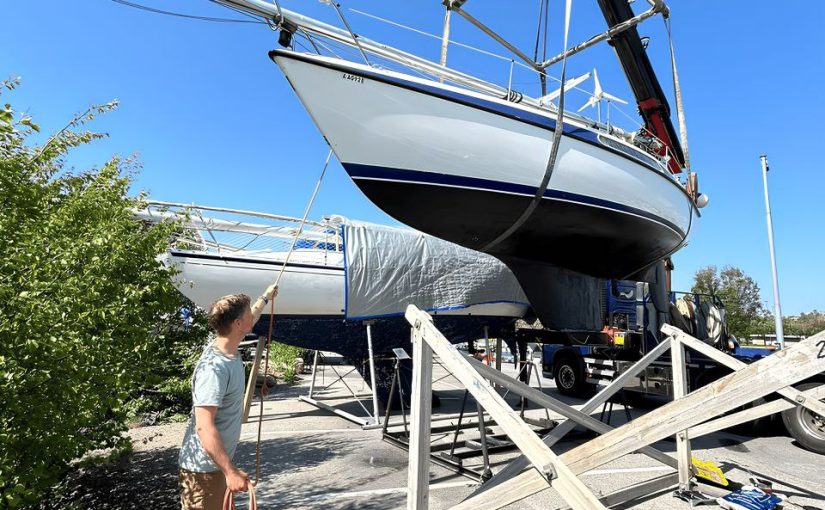 Hallberg-Rassy 26 за 9400 евро!