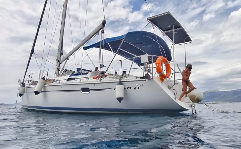 Elan 40, и продаёт её мой подписчик — цена 59 000 евро.