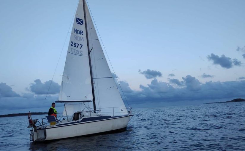 Maxi 77 в приличном состоянии за 2 000 евро.